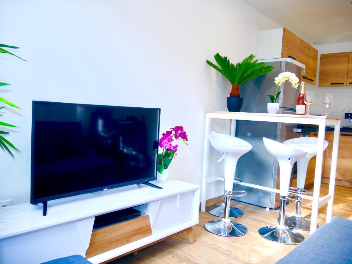 Oasis Au Coeur De Ville Sens Ngoại thất bức ảnh